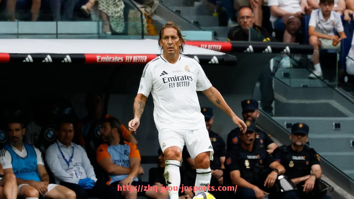 jiuyou九游娱乐-世俱杯各队助攻总数与战术协同性分析