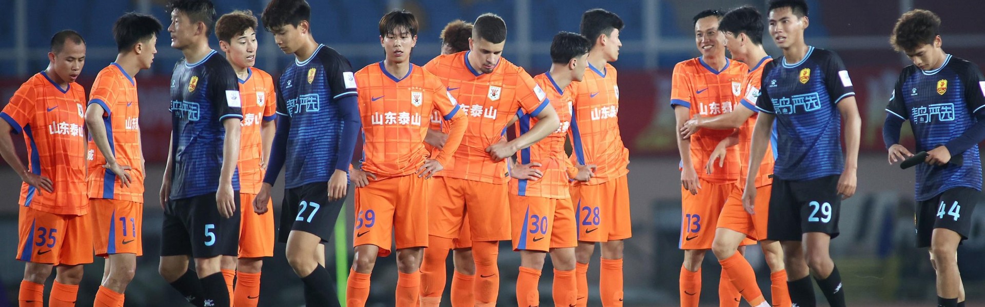 jiuyou九游娱乐-法甲赛季战术趋势解析：从高压逼抢到防守反击演变轨迹