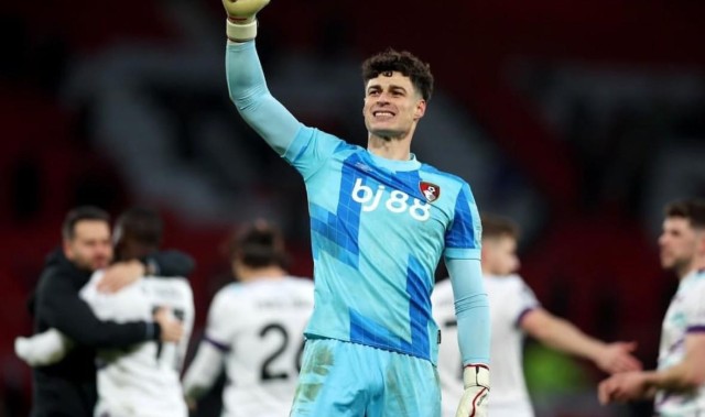 jiuyou九游娱乐-NBA布克（Devin Booker）球员数据与代表作