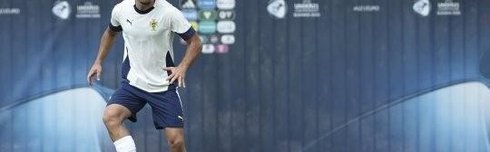 jiuyou九游娱乐-2025年世俱杯球员外穿服饰设计与品牌合作案例